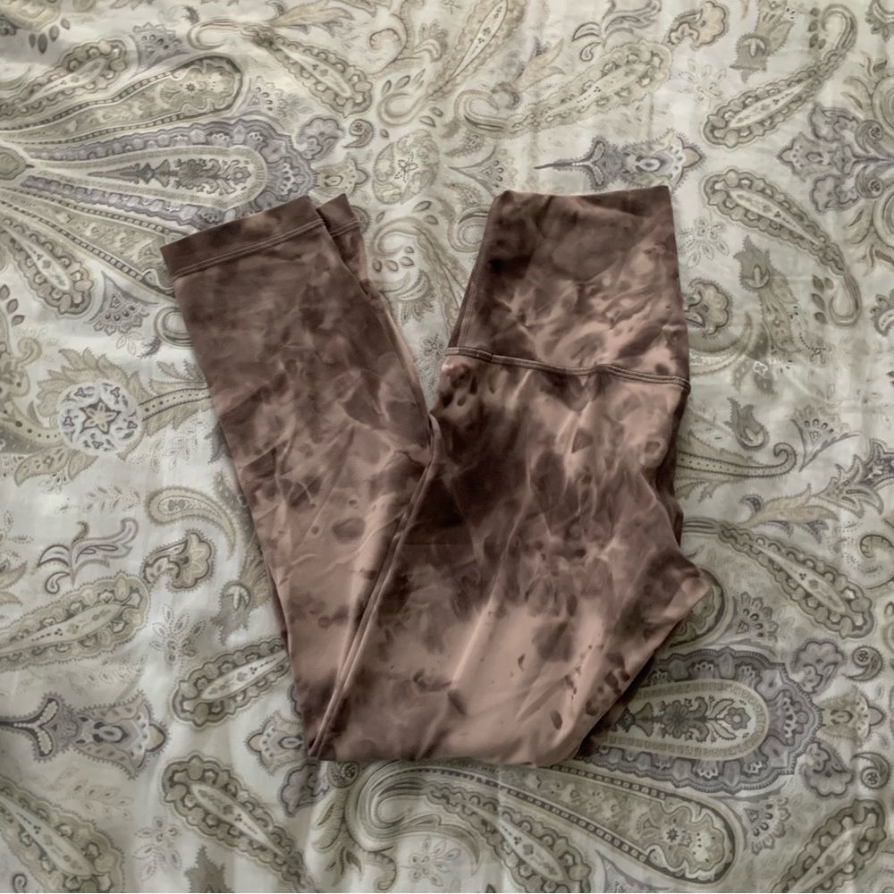 Lululemon diamond dye align 23” leggings size 4